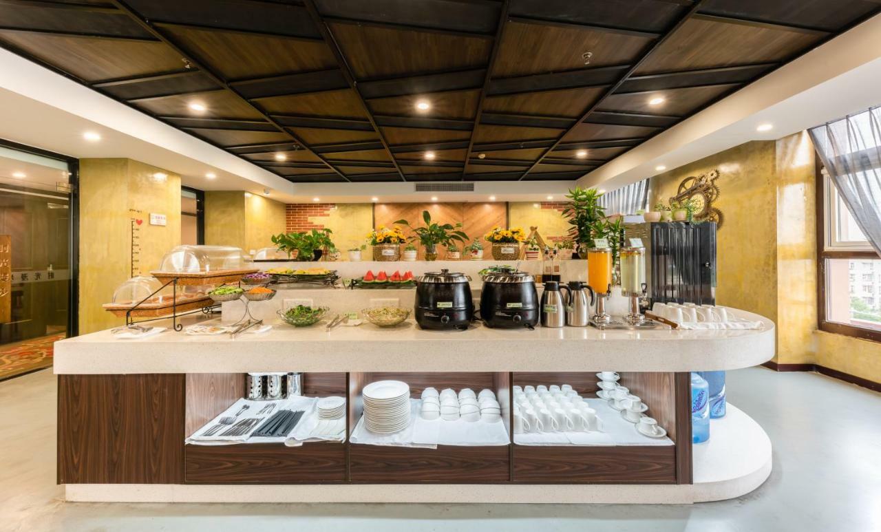 Nostalgia Hotel Near Tianjin Polar Ocean Word- Tianjin Fonte Joy World, 10 Minutes Drive Away From Tianjin Tanggu High-Speed Railway Station, Free Ice-Cream, Mineral Water, Snacks And Laundry Service, English Communication Well Exteriér fotografie