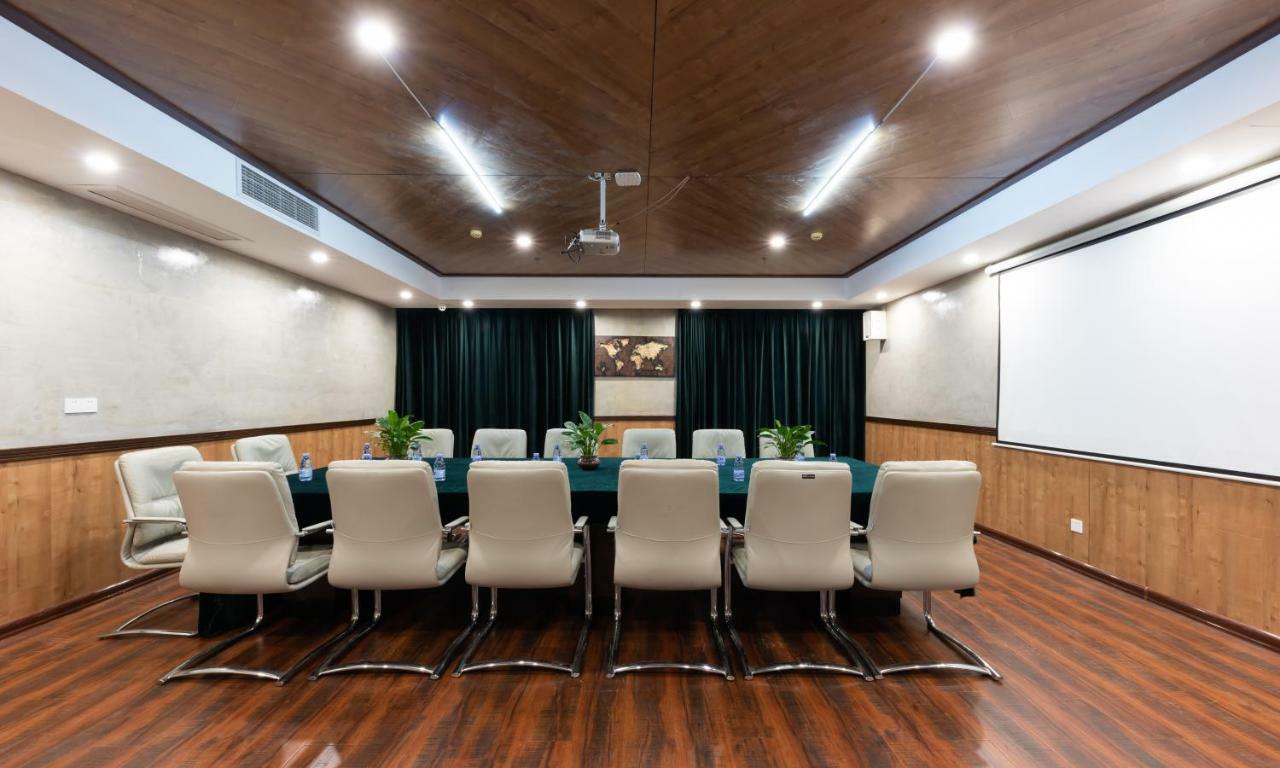 Nostalgia Hotel Near Tianjin Polar Ocean Word- Tianjin Fonte Joy World, 10 Minutes Drive Away From Tianjin Tanggu High-Speed Railway Station, Free Ice-Cream, Mineral Water, Snacks And Laundry Service, English Communication Well Exteriér fotografie