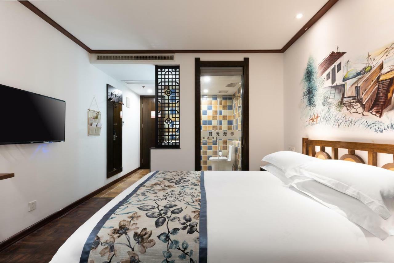 Nostalgia Hotel Near Tianjin Polar Ocean Word- Tianjin Fonte Joy World, 10 Minutes Drive Away From Tianjin Tanggu High-Speed Railway Station, Free Ice-Cream, Mineral Water, Snacks And Laundry Service, English Communication Well Exteriér fotografie
