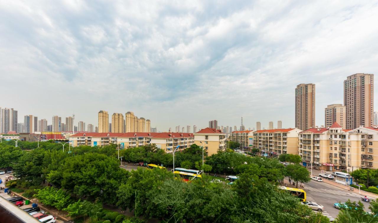 Nostalgia Hotel Near Tianjin Polar Ocean Word- Tianjin Fonte Joy World, 10 Minutes Drive Away From Tianjin Tanggu High-Speed Railway Station, Free Ice-Cream, Mineral Water, Snacks And Laundry Service, English Communication Well Exteriér fotografie