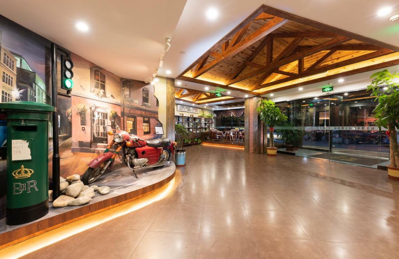 Nostalgia Hotel Near Tianjin Polar Ocean Word- Tianjin Fonte Joy World, 10 Minutes Drive Away From Tianjin Tanggu High-Speed Railway Station, Free Ice-Cream, Mineral Water, Snacks And Laundry Service, English Communication Well Exteriér fotografie